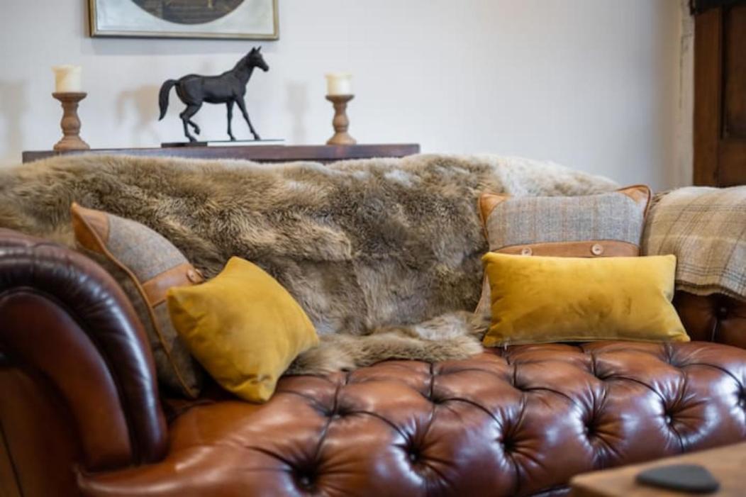 5 Star Cottage On The Green With Log Burner - Dog Friendly Austwick Eksteriør billede