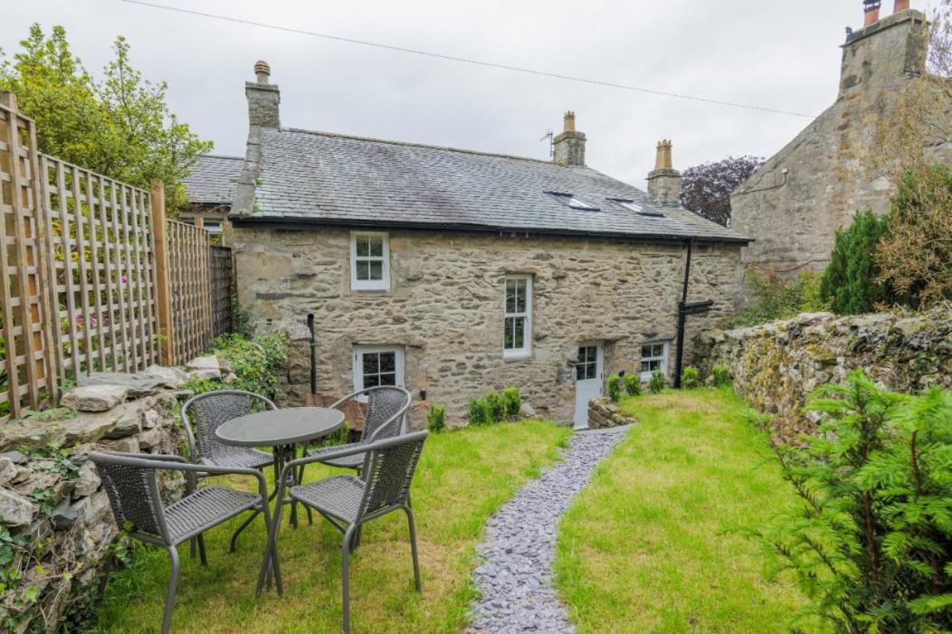 5 Star Cottage On The Green With Log Burner - Dog Friendly Austwick Eksteriør billede