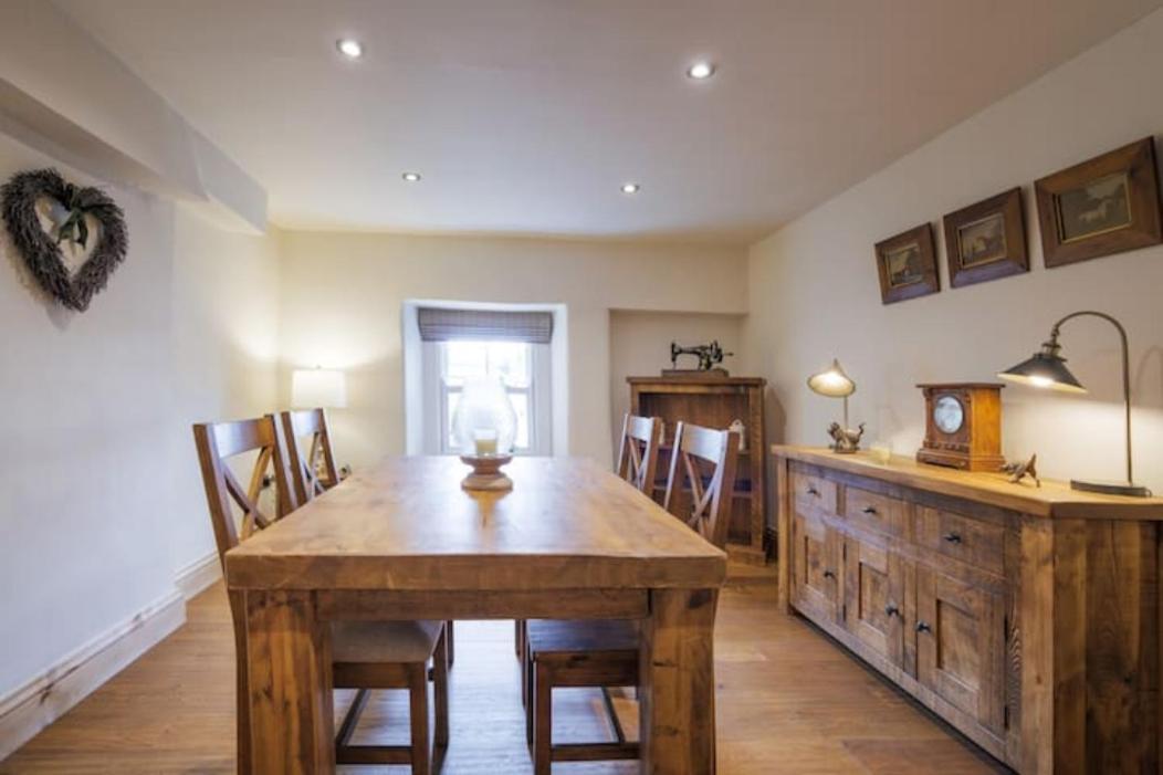 5 Star Cottage On The Green With Log Burner - Dog Friendly Austwick Eksteriør billede