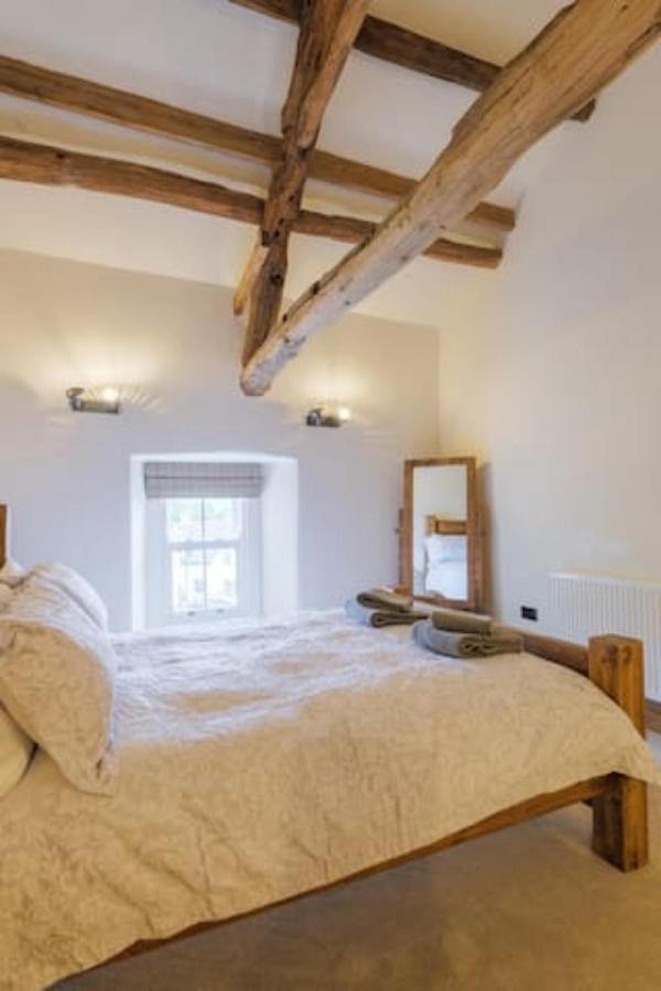 5 Star Cottage On The Green With Log Burner - Dog Friendly Austwick Eksteriør billede